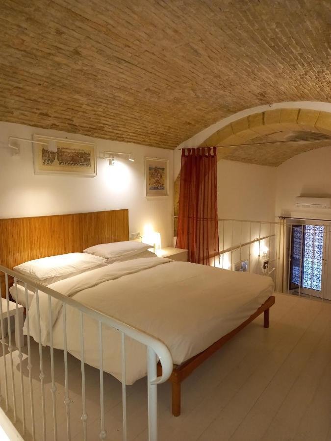 Residenze Palazzo Pes Apartamento Cagliari Exterior foto